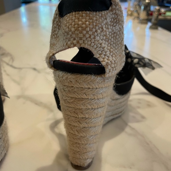 Shoes - Picture 4 of 6